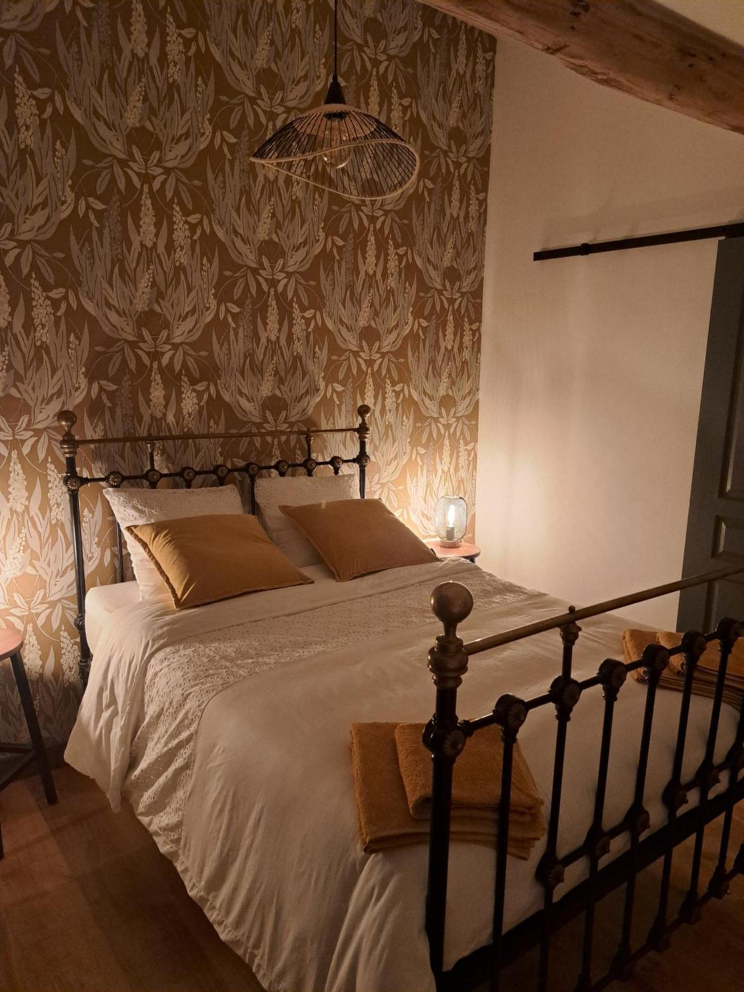 Lavallade12 Chambers D'Hotes Roussines 객실 사진